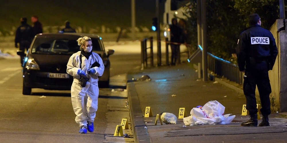 le-reglement-de-comptes-qui-s-est-produit-lundi-soir-est_3658221_1000x500