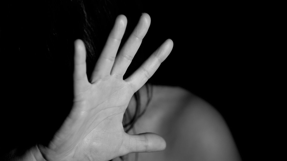hand-1832921_1920-3378273